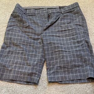 Banana Republic Men's Dark Gray Plaid Shorts